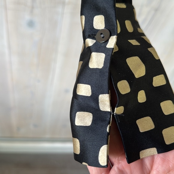 Silk Button Down Shirt Size XS - Picture 7 of 10